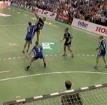 Nenad trifft zum 16:21