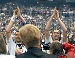 Max und Staffan danken den Fans