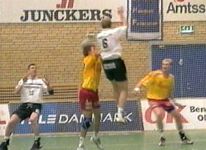 Tolles Anspiel von "Wolle" auch "Schmidti" - das 17:14.