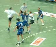 Nach einer Viertelstunde kamen Bjerre und Petersen in die Offensive.