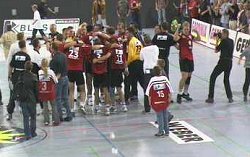 Jubel in L�bbecke nach dem Sieg �ber den Meister.