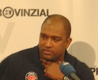 Luderce Spincer: "Die erste Halbzeit war f�r meine junge Mannschaft sehr �berraschend."