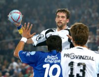 Stefan L�vgren �berzeugte als Regisseur und eiskalter Siebenmetersch�tze,