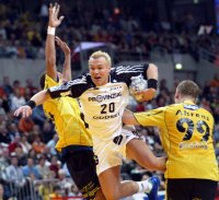 Christian Zeitz im Duell mit Ahrens.