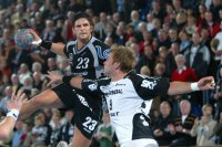 Christian K�hrmann verl�dt Pelle Linders