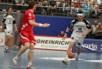 Voller Einsatz auch nach erlittener Platzwunde: Kapit�n Stefan L�vgren.