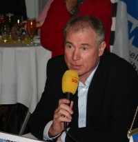 Uwe Schwenker: "Es war f�r uns das erwartet schwere Spiel."