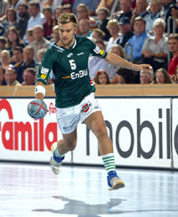 Bester Torsch�tze bei FAG: Linksau�en Dragos Oprea.