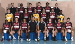 Das Team von US Ivry: Erster Gegner des THW in der  zweiten Gruppenphase der Champions League.