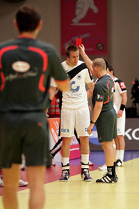 Oliver Roggisch sah in der 34. Spielminute die rote Karte.