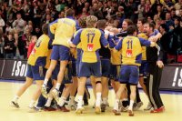 Jubel bei Schweden nach dem nicht unbedingt erwarteten Sieg �ber Spanien.