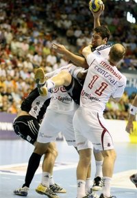 Kein Durchkommen f�r Nikola Karabatic.