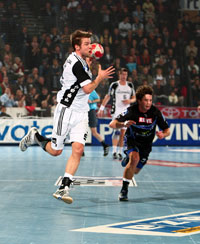 Christian Sprenger erzielte  alle seine drei Treffer nach weiten P�ssen von  Thierry Omeyer.