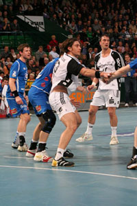 Die Abwehr des TBV Lemgo stand indes sicher ab der Umstellung auf einen 6:0-Verband.