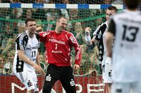 Thierry Omeyer jubelt �ber sein erstes Bundesligator.