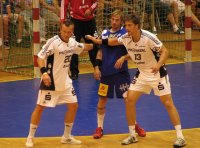 Alles im Griff: Christian Zeitz und Marcus Ahlm bei der Defensivarbeit.