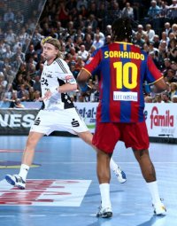 Aron Palmarsson wurde von der katalanischen Abwehr wenig Platz zum Entfalten einger�umt.