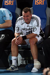 Der effektive Christian Zeitz gl�nzte als Torsch�tze und Ideengeber - bis er sich in der 47. Minute  am linken Fu� verletzte.