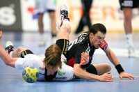 Der Einsatz stimmte - zumindest bei Dominik Klein, der hier allerdings gegen B�rge Lund das Nachsehen hat.