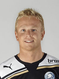 Hinter dem Einsatz von Henrik Knudsen (64 Saisontreffer) steht ein Fragezeichen.