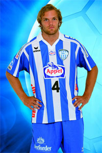 Ein Schwede im rechten R�ckraum: Patrick Johansson.