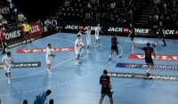 Montpellier im Angriff, Karabatic f�hrt Regie.