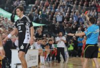 Dritte Zeitstrafe: Nach 35 Minuten war das Spiel f�r Marcus Ahlm zu Ende.