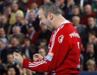 Starker R�ckhalt und Vorbereiter: Thierry Omeyer.