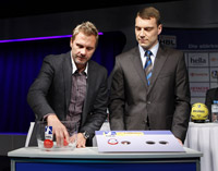 HSV-Fu�balltrainer Thorsten Fink zog am Donnerstag die Lose f�r das "Lufthansa Final Four".