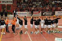 Der THW Kiel wurde in der pinken Paul-Horn-Arena freundlich empfangen.