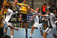 Die starke Kieler 3:2:1-Deckung hatte in der SAP-Arena alles im Griff.