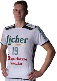 R�ckkehr ins alte Wohnzimmer: Tobias Reichmann.