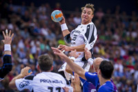 Immer dann, wenn Hamburg wieder heran kam, war  Filip Jicha zur Stelle.