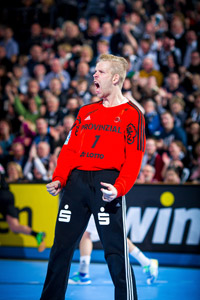 Johan Sj�strand �berragte mit 23 Paraden.