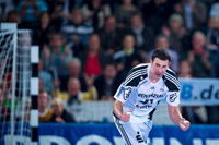 Erst verlor er eine Kontaktlinse, dann avancierte Marko Vujin mit 10/4 Treffern zum erfolgreichsten Torsch�tzen.