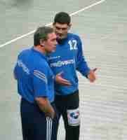 Noka Serdarusic und Henning Fritz.