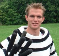 Ein Gesicht unter dem Kost�m: Philipp Bieber ist als Nachfolger von Per  Kasch das neue THW-Maskottchen.