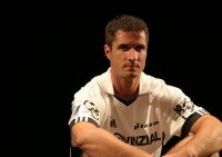 Roman Pungartnik soll die L�cke im rechten R�ckraum schlie�en, die  Staffan Olsson und Morten Bjerre hinterlie�en.