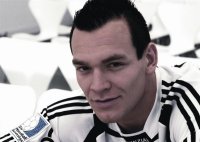 Christian Zeitz verl�ngerte seinen Vertrag bis 2008.