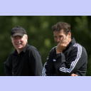 Golfen 2005: THW-Kapit�n Stefan L�vgren (rechts) und Manager Uwe Schwenker hatten ihren Spa� beim Saisonauftakt des THW Kiel auf dem Golfplatz Hohwacht.