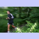 Trainingslager 2005: Adrian Wagner beim morgendlichen Waldlauf rund um den M�hlenteich.