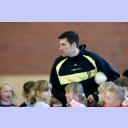 Stefan L�vgren  macht sich in seiner Freizeit f�r den Nachwuchs stark: als Trainer der Minis (6 bis 8 Jahre) des TSV Melsdorf.