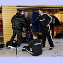 Stefan L�vgren begr��t Bruno Martini zum ersten Training.