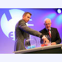 Champions Draw 2009: Filip Jicha lost die CL-Gruppen aus.