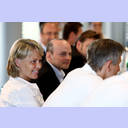 Saisoner�ffnungspressekonferenz 2009: Sabine Holdorf-Schust. Rechts Uli Derad.