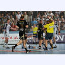 Zwei Minuten f�r Chema Redriguez.