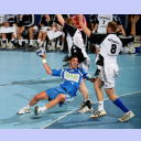 Bertrand Gille greift an.