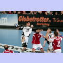 Nikola Karabatic greift an.