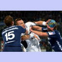 Christian Zeitz hatte zu Beginn gro�e Probleme mit der Flensburger Deckung.