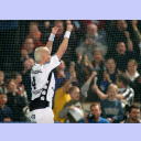 Johan Pettersson reckt jubelnd beide F�uste in die Luft.